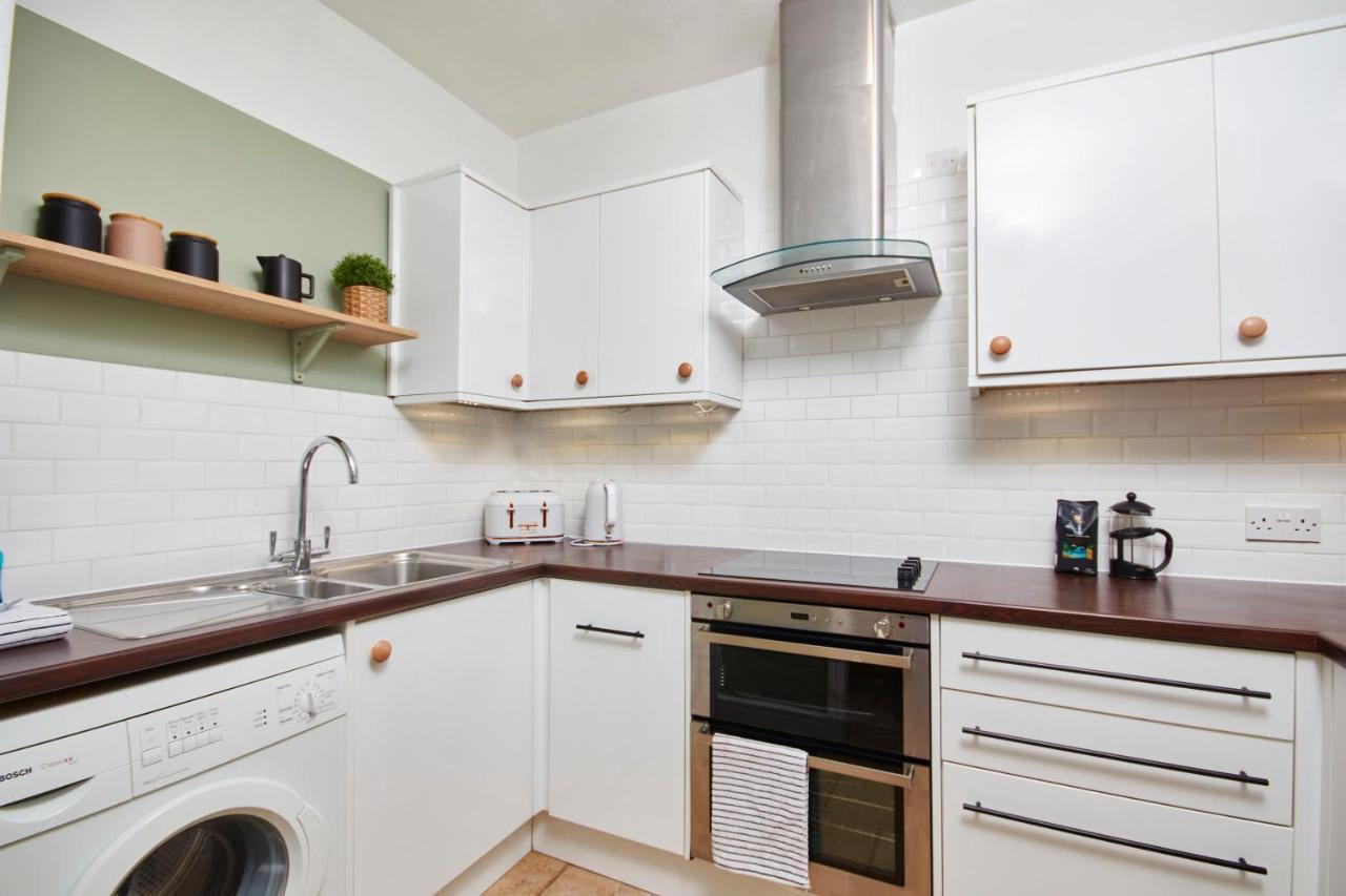 Wonderful Apartment In Bath With Garden - Sleeps 8 Zewnętrze zdjęcie