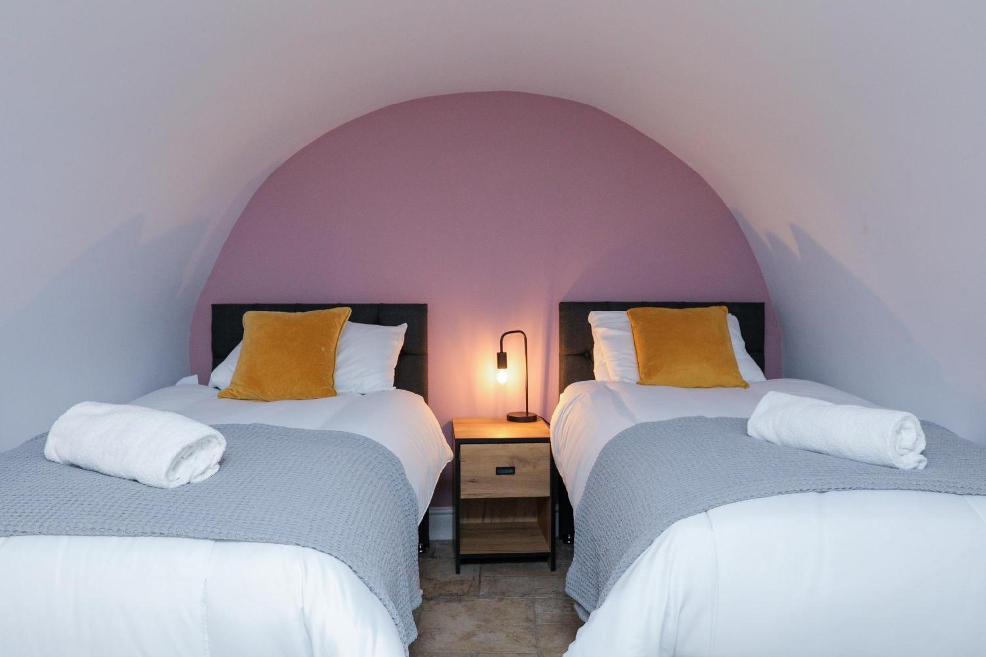 Wonderful Apartment In Bath With Garden - Sleeps 8 Zewnętrze zdjęcie