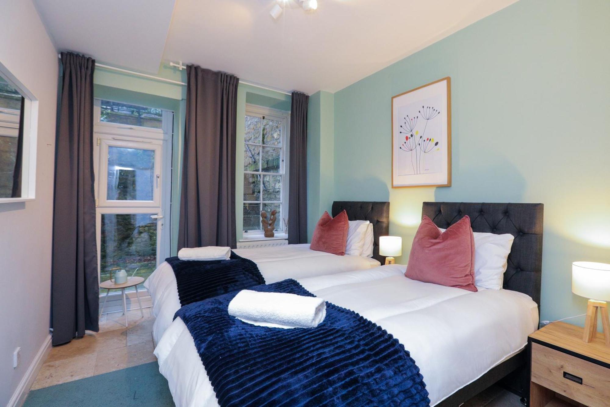 Wonderful Apartment In Bath With Garden - Sleeps 8 Zewnętrze zdjęcie